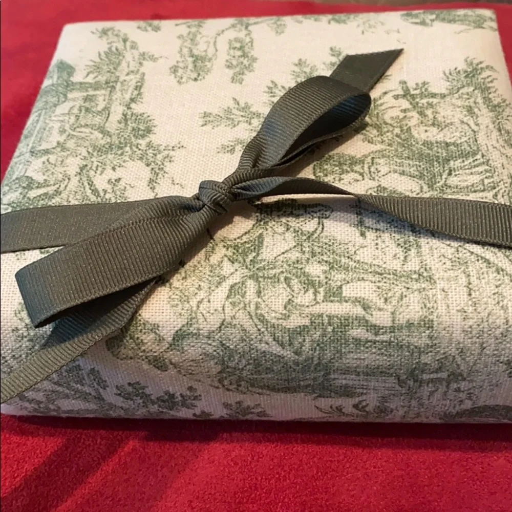 NEW Cloth-Wrapped Photo Album